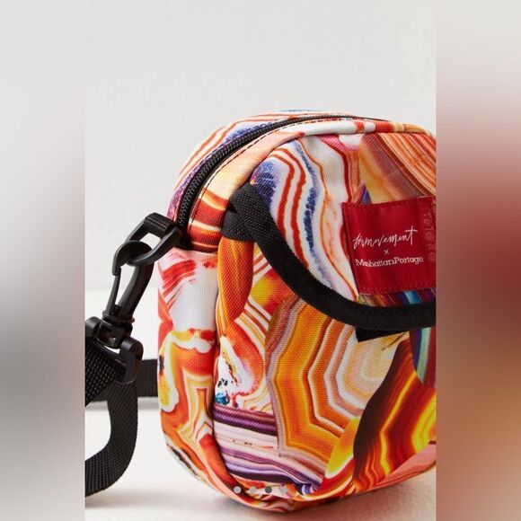 Free People x Manhattan Portage collab across body in SOLD OUT kaleidoscope NWT - Picture 3 of 6